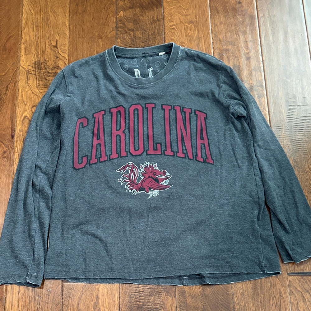 Pressbox Dark Gray V-Neck Graphic Tee with Subtle Print